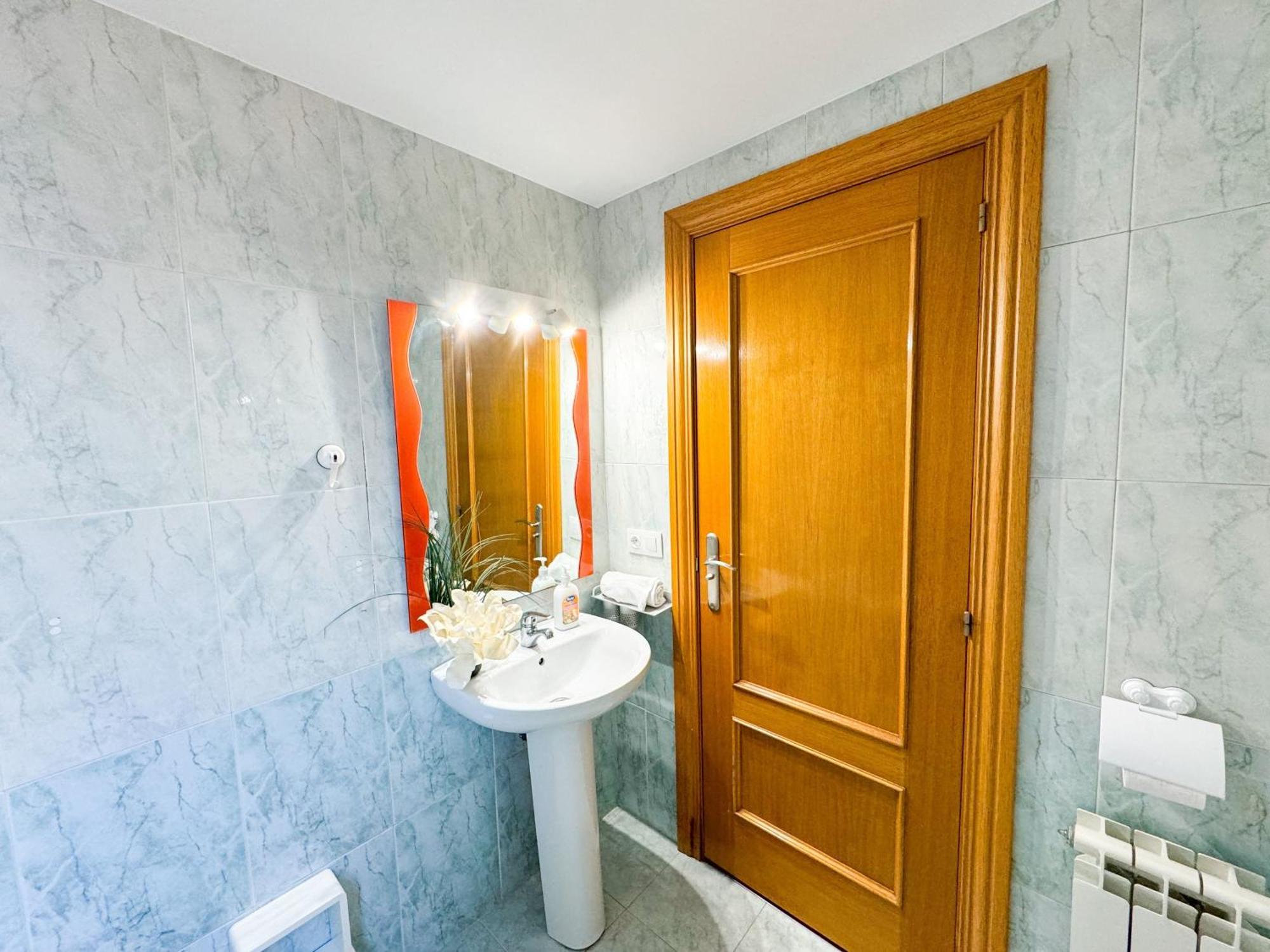 Escultor Del Pilar Comotucasa Zaragoza Buitenkant foto